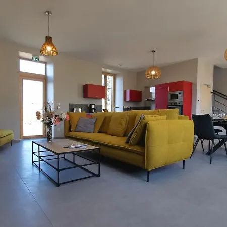 Prázdninový dům Gite Confortable Et Clos, Ideal Pour Vacances Nature Entre Haute-loire Et Ardeche - Fr-1-582-335