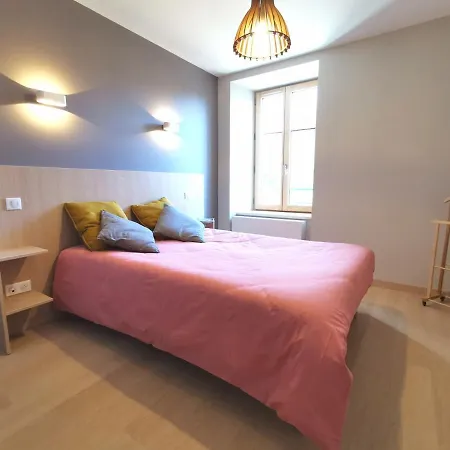 Prázdninový dům Gite Confortable Et Clos, Ideal Pour Vacances Nature Entre Haute-loire Et Ardeche - Fr-1-582-335